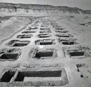 Subsidiary Graves of the Tomb of Aha.©German Archaeological Institute. Cairo