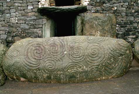 Newgrange (Ireland). Decorated Stone