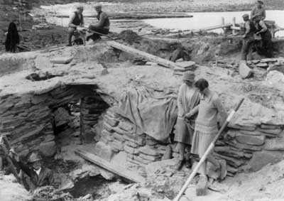 V. Gordon Childe excavating at Skara Brae